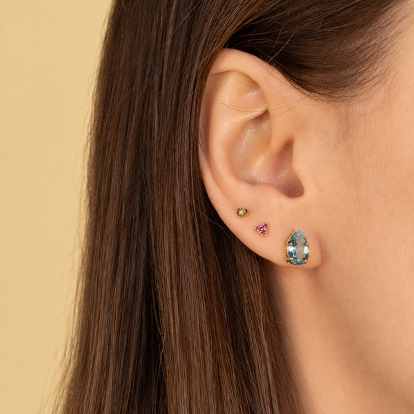 Tiny Heart Diamond Stud Gold