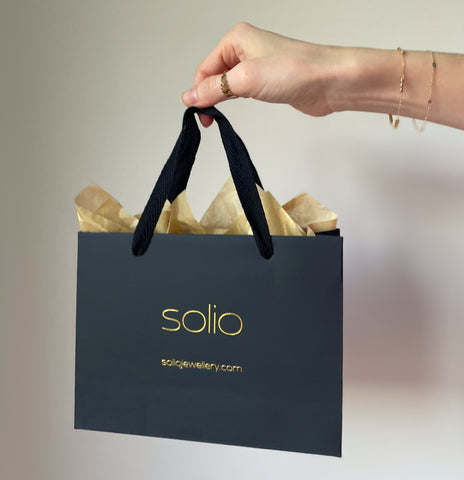 Solio Bag & Card