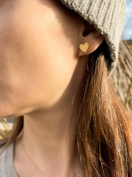 Small Love Heart 10x10 Stud Gold